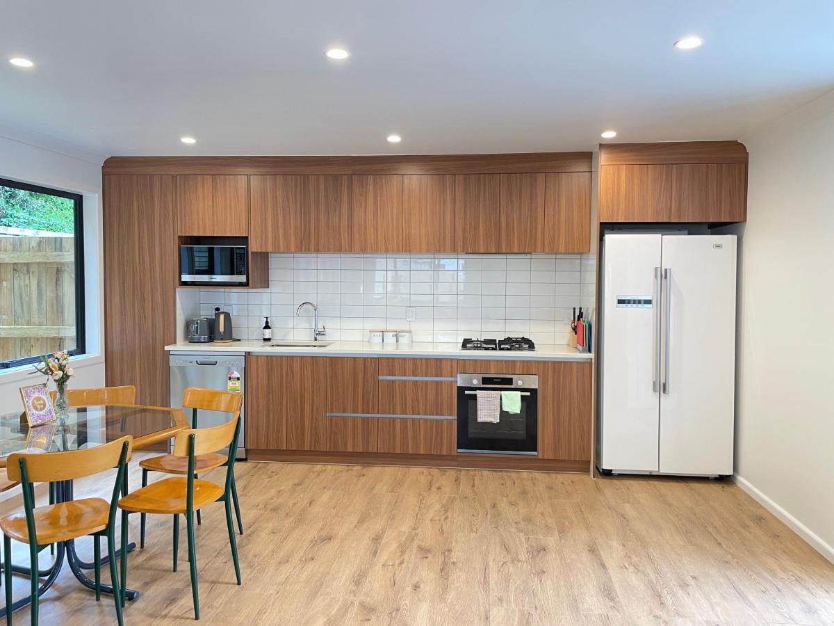 ולינגטו No Party Allowed, Entire Brand New 3 Bedroom Townhouse, Free Unlimited Fibre Wifi And Free Parking מראה חיצוני תמונה