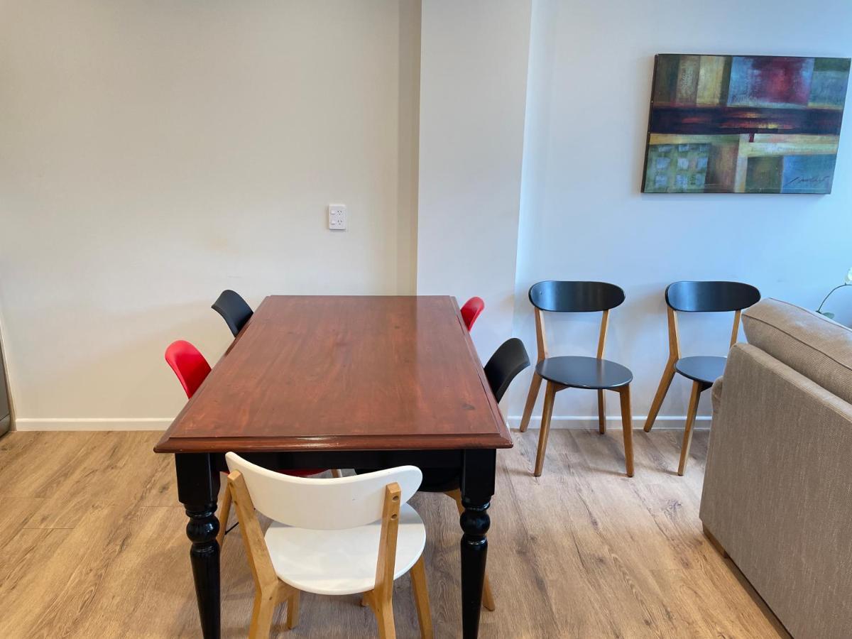 ולינגטו No Party Allowed, Entire Brand New 3 Bedroom Townhouse, Free Unlimited Fibre Wifi And Free Parking מראה חיצוני תמונה