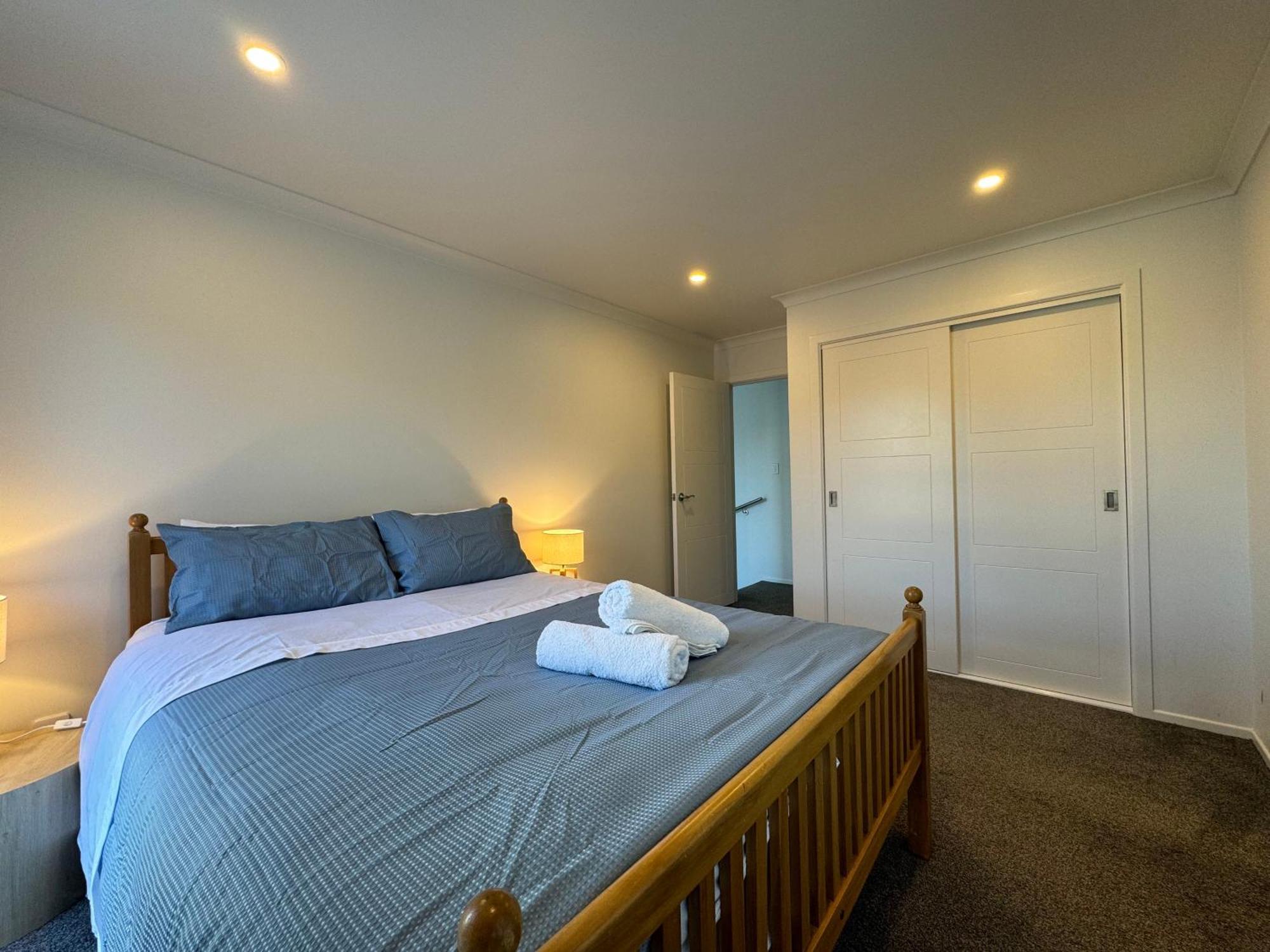 ולינגטו No Party Allowed, Entire Brand New 3 Bedroom Townhouse, Free Unlimited Fibre Wifi And Free Parking מראה חיצוני תמונה