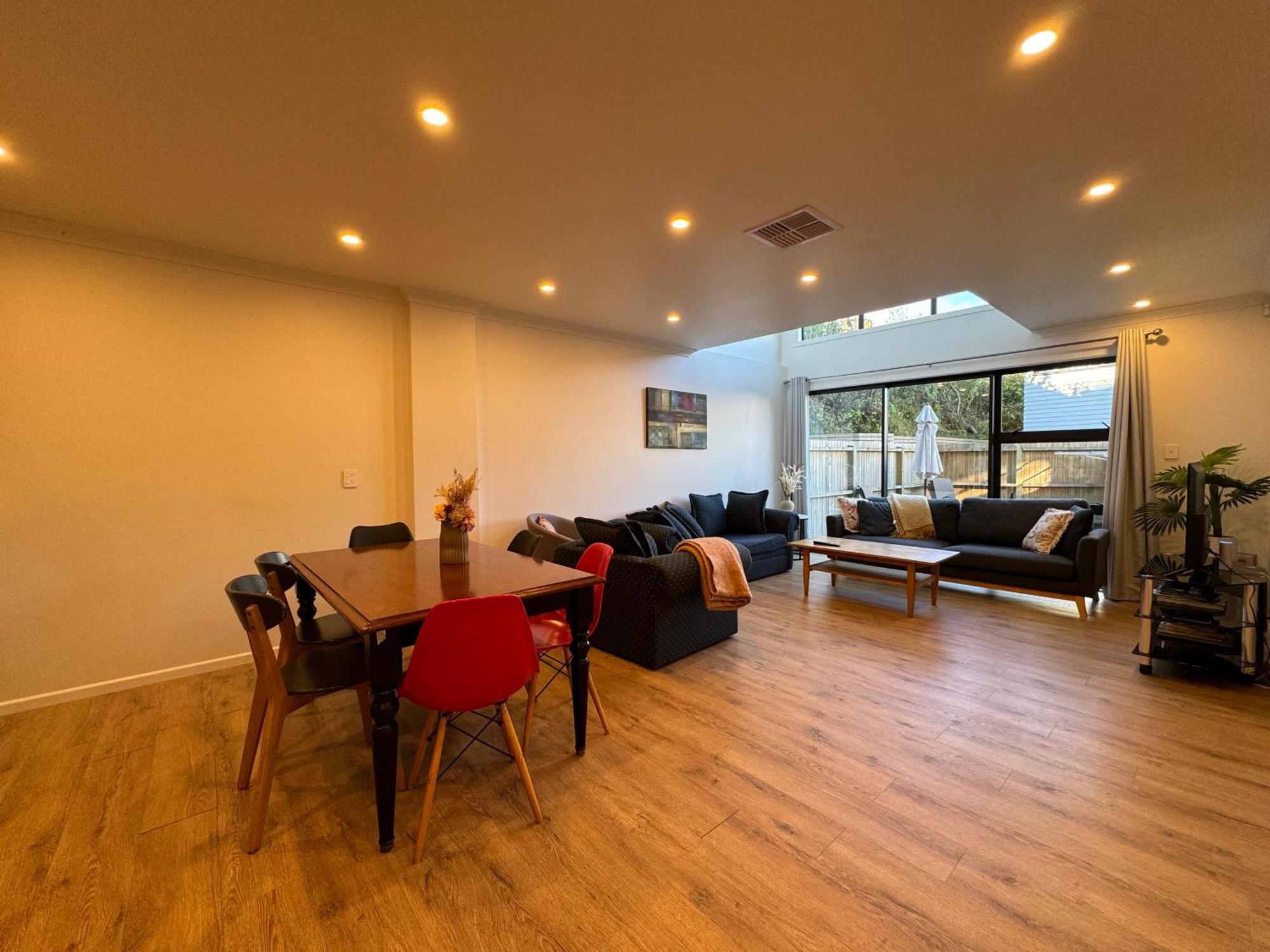 ולינגטו No Party Allowed, Entire Brand New 3 Bedroom Townhouse, Free Unlimited Fibre Wifi And Free Parking מראה חיצוני תמונה