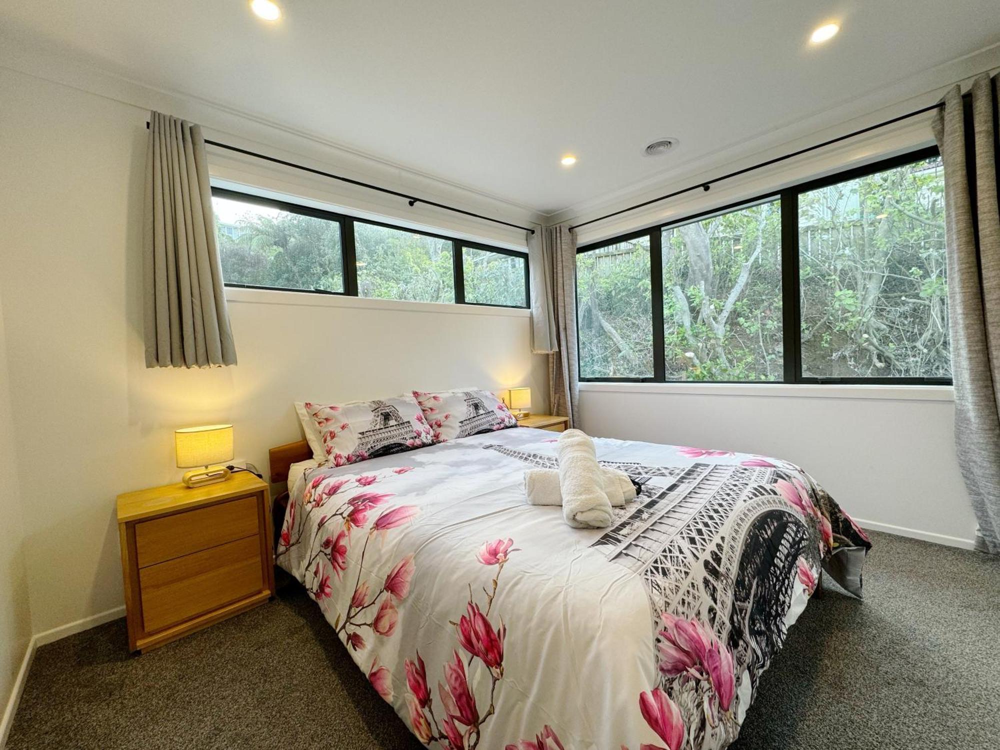 ולינגטו No Party Allowed, Entire Brand New 3 Bedroom Townhouse, Free Unlimited Fibre Wifi And Free Parking מראה חיצוני תמונה
