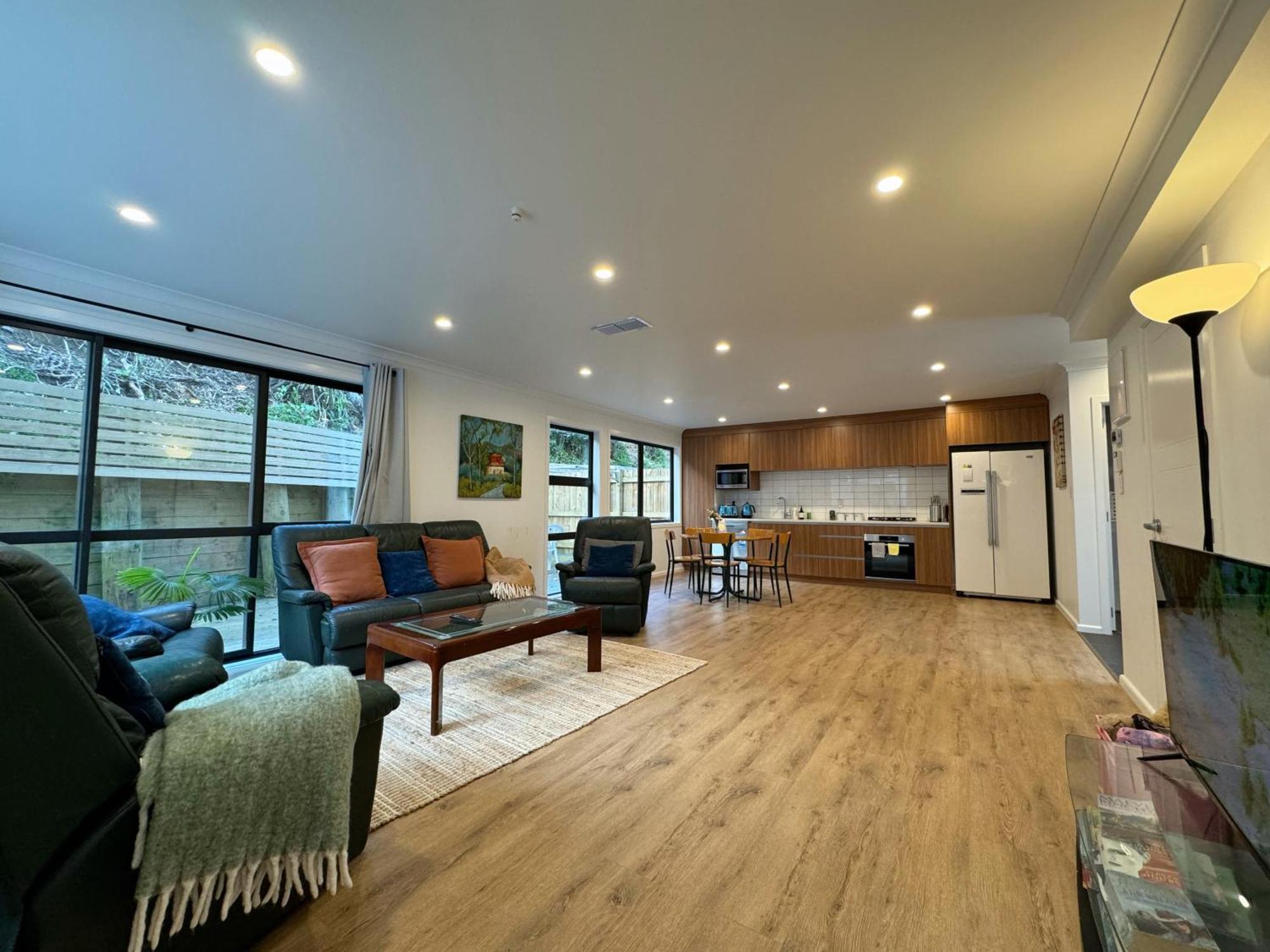 ולינגטו No Party Allowed, Entire Brand New 3 Bedroom Townhouse, Free Unlimited Fibre Wifi And Free Parking מראה חיצוני תמונה