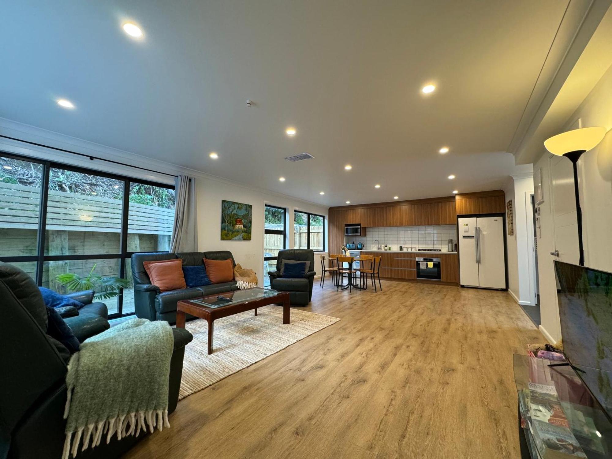ולינגטו No Party Allowed, Entire Brand New 3 Bedroom Townhouse, Free Unlimited Fibre Wifi And Free Parking מראה חיצוני תמונה