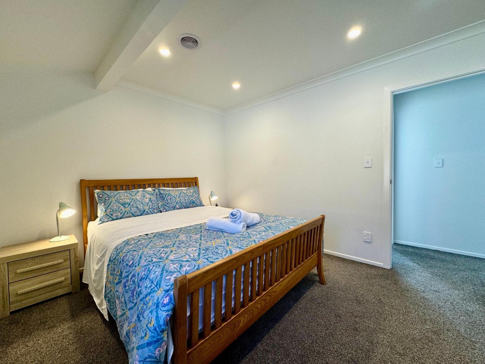 ולינגטו No Party Allowed, Entire Brand New 3 Bedroom Townhouse, Free Unlimited Fibre Wifi And Free Parking מראה חיצוני תמונה