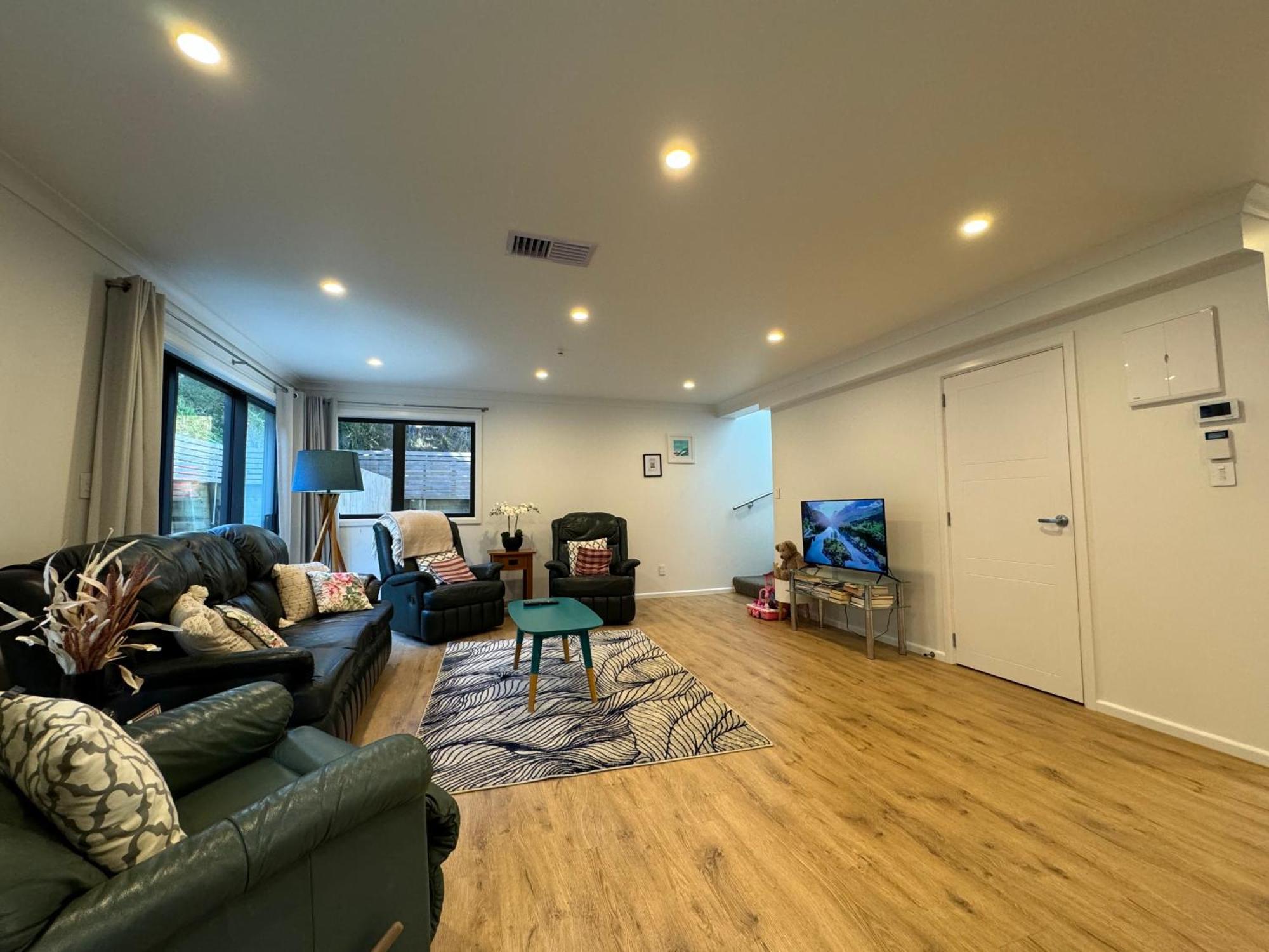 ולינגטו No Party Allowed, Entire Brand New 3 Bedroom Townhouse, Free Unlimited Fibre Wifi And Free Parking מראה חיצוני תמונה