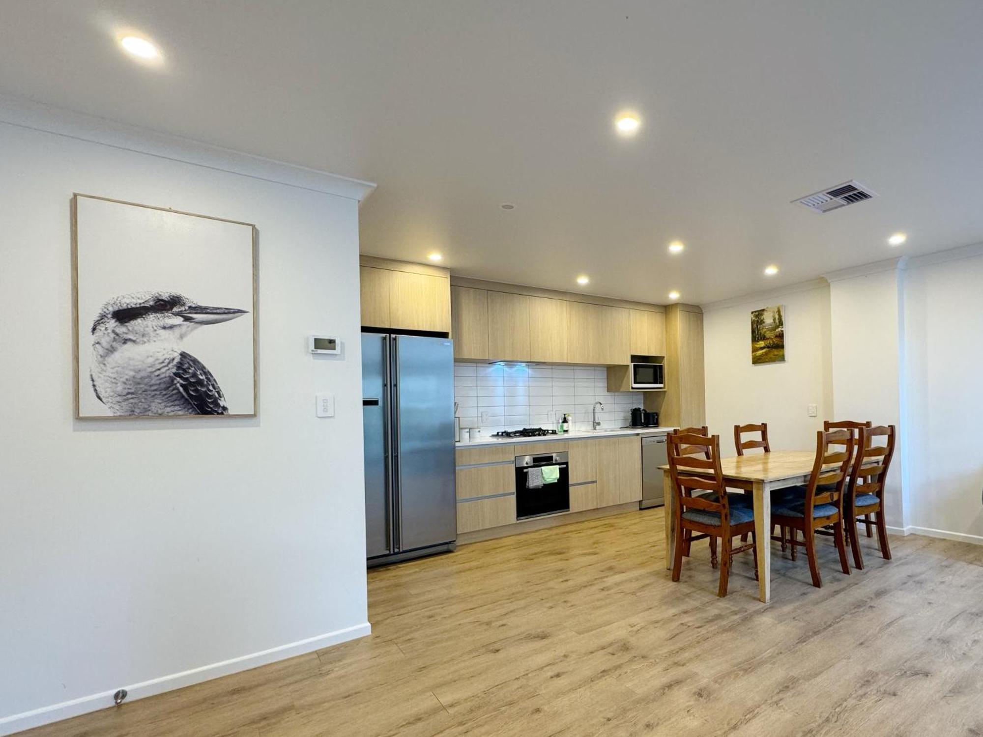 ולינגטו No Party Allowed, Entire Brand New 3 Bedroom Townhouse, Free Unlimited Fibre Wifi And Free Parking מראה חיצוני תמונה