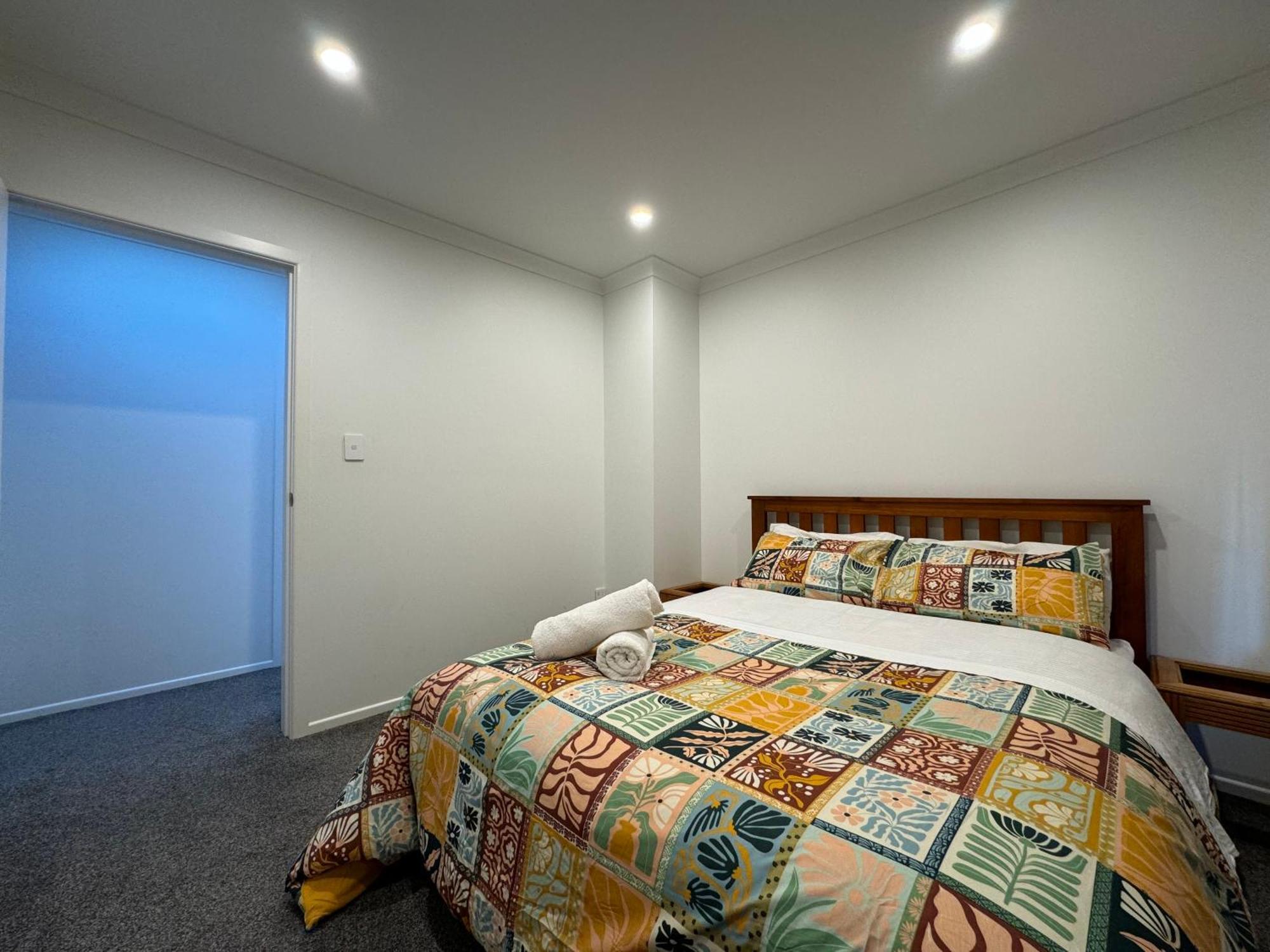 ולינגטו No Party Allowed, Entire Brand New 3 Bedroom Townhouse, Free Unlimited Fibre Wifi And Free Parking מראה חיצוני תמונה